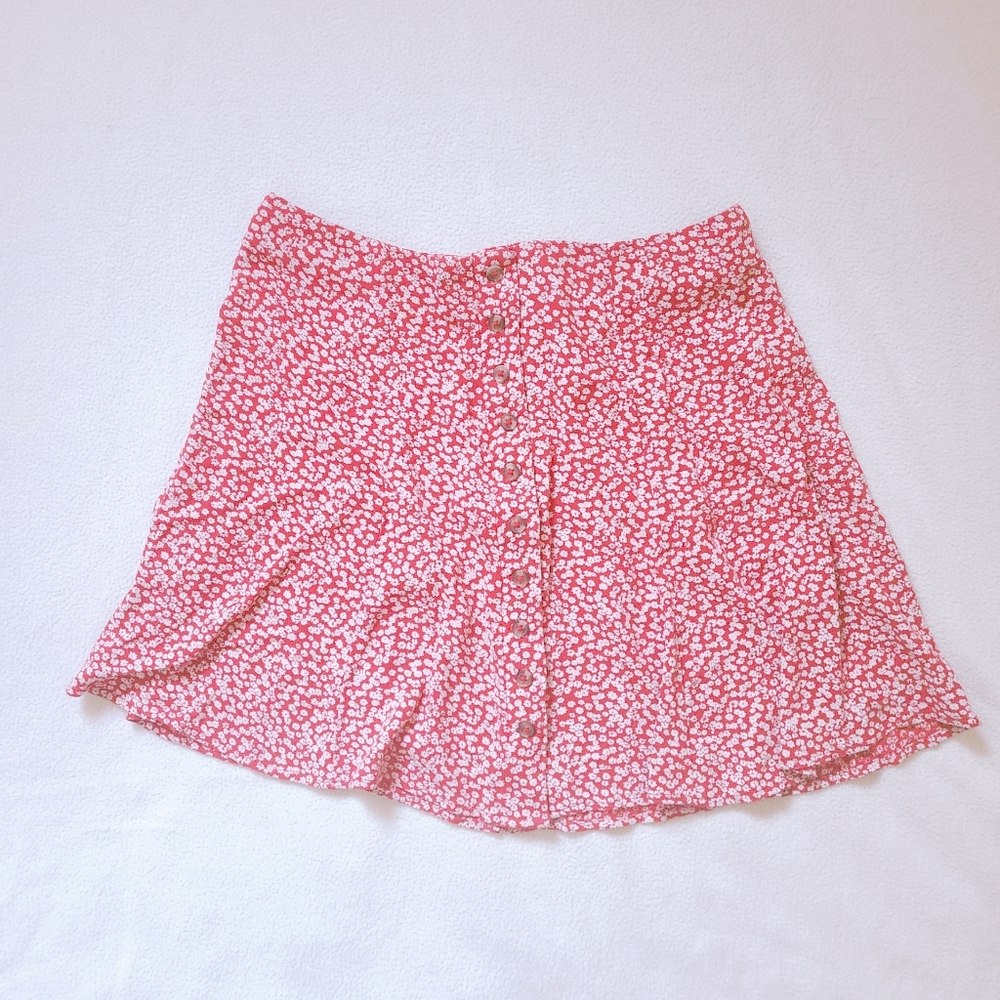 Red American Eagle floral skirt